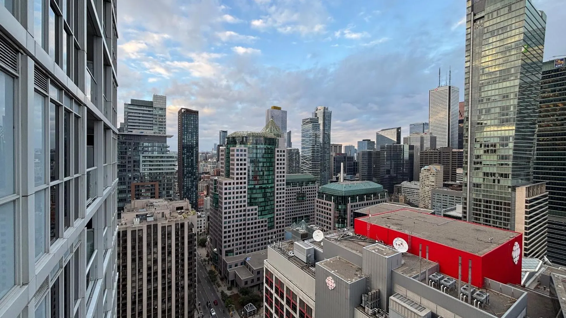 Apart-hotel Cn Tower Suite With Free Parking Toronto